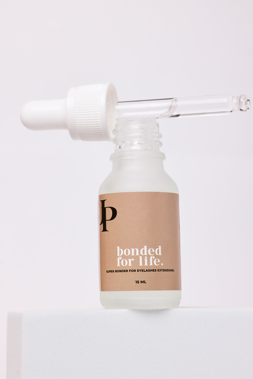 Bonded for life - lash bonder